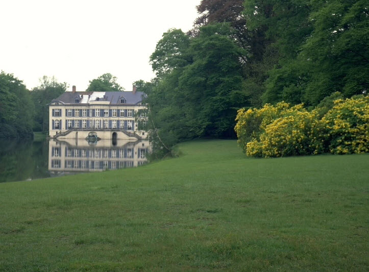 Kasteel Hemiksemhof met ingangspoort, Hemiksem, Belgium, Belgium
